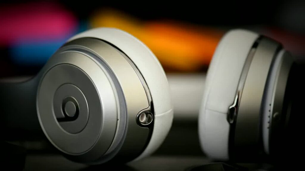 Smart Home Devices for Seniors featured visual